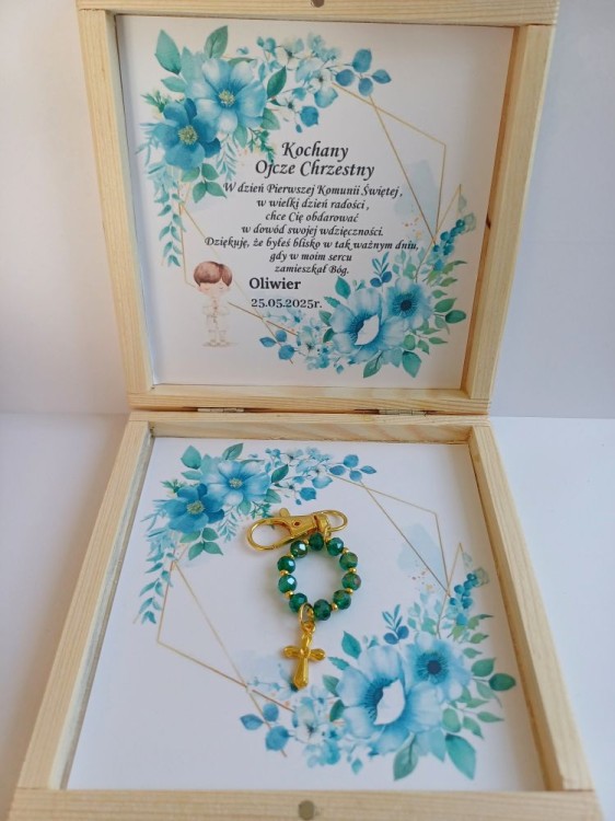 różaniec breloczek w pudełku