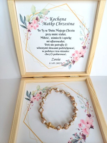 bransoletka różaniec w pudełku