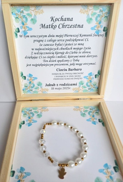 bransoletka różaniec w pudełku