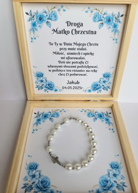 bransoletka różaniec w pudełku
